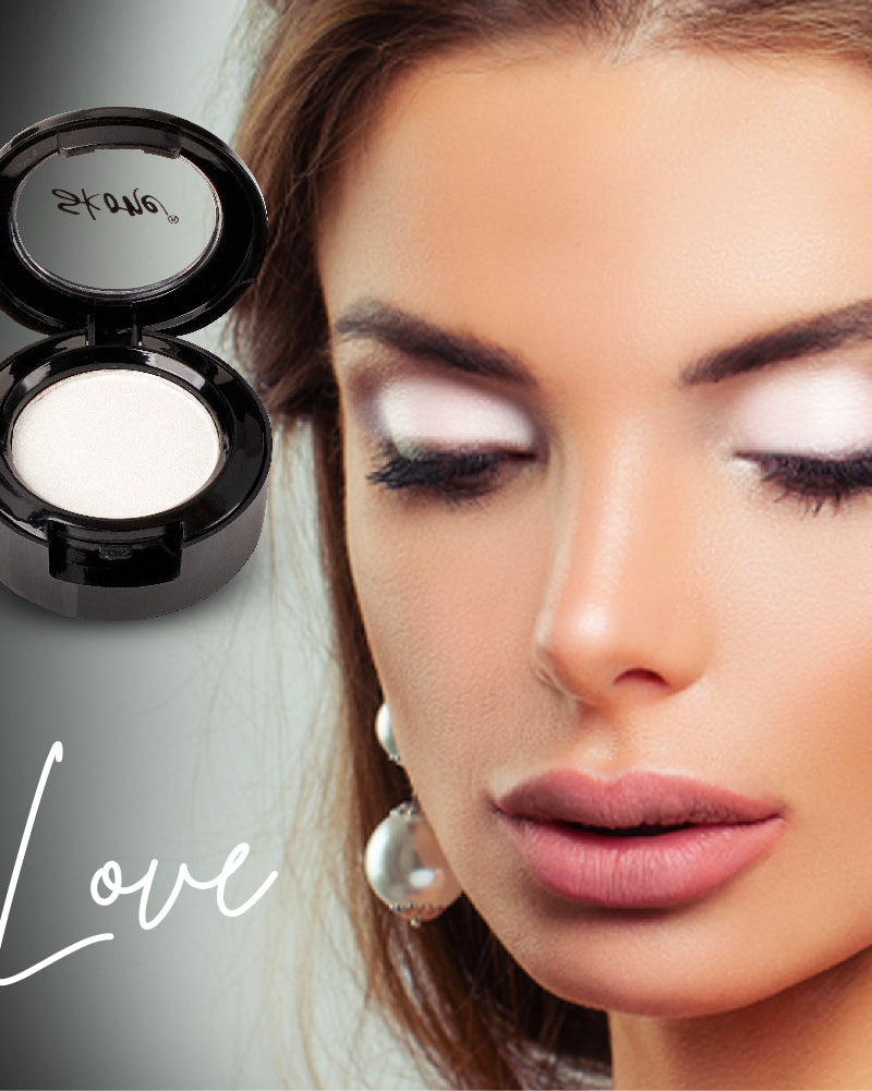 silver eyeshadow