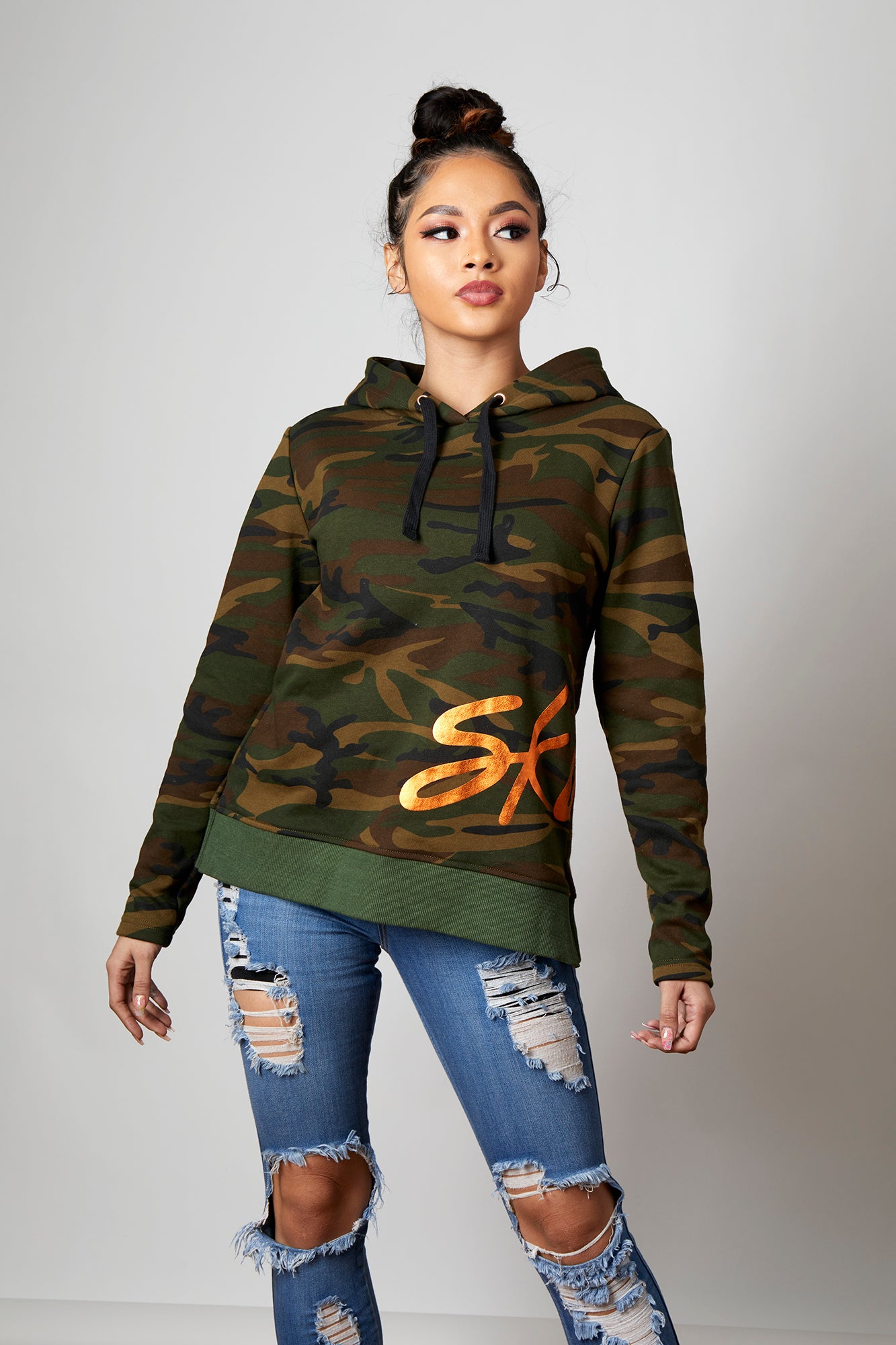 Camo hotsell hoodie womens